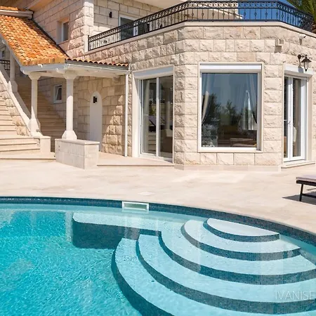 Villa Azura Brac Villa *