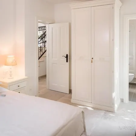 Villa Azura Brac Villa *